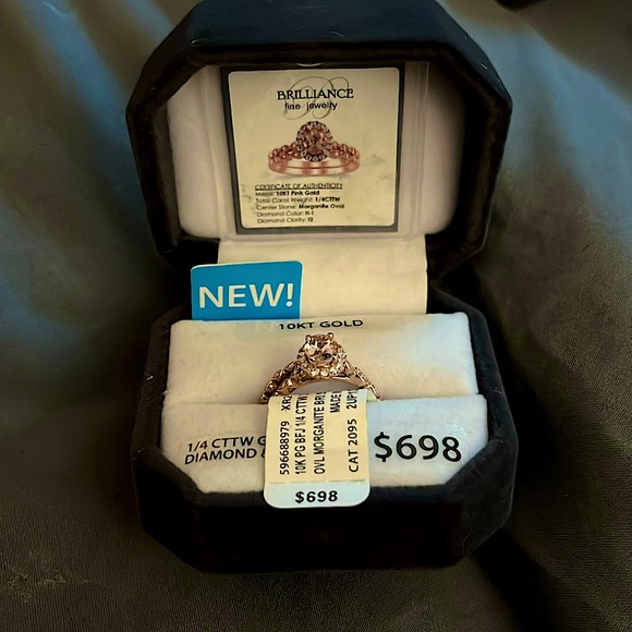 Brilliance Fine Jewelry Jewelry - 10kt Rose Gold 1/4 CTTW Genuine Diamond & Morganite ring set.